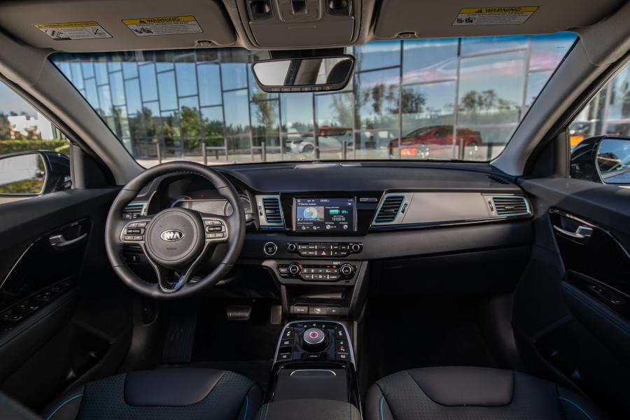 Торпедо Kia Niro EV (DE) 2019 года  (NA) (фото 31 из 44)
